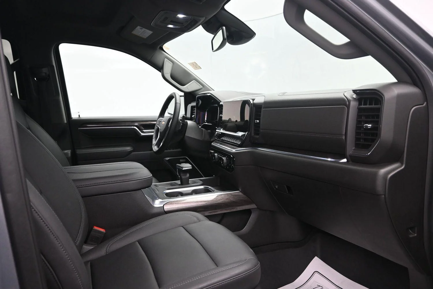 Used 2025 Sterling Gray Metallic Chevrolet LTZ image 14