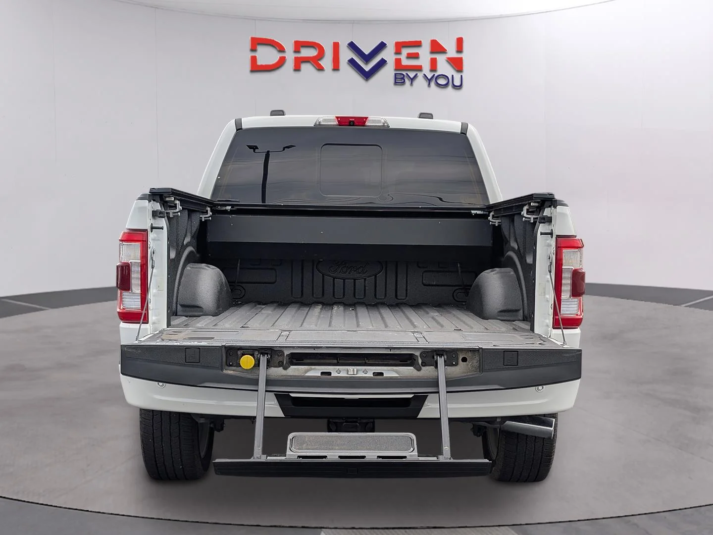 Used 2021 Star White Metallic Tri-Coat Ford Limited image 9