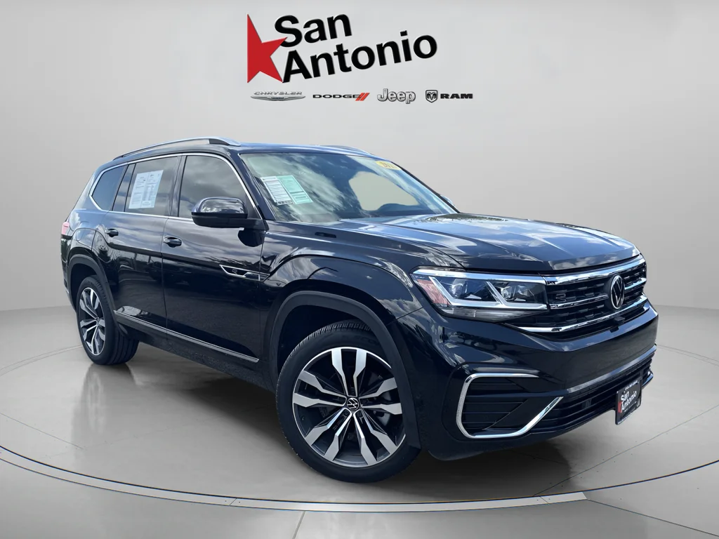 2023 Volkswagen Atlas 3.6L SEL Premium R-Line 4MOTION's photo