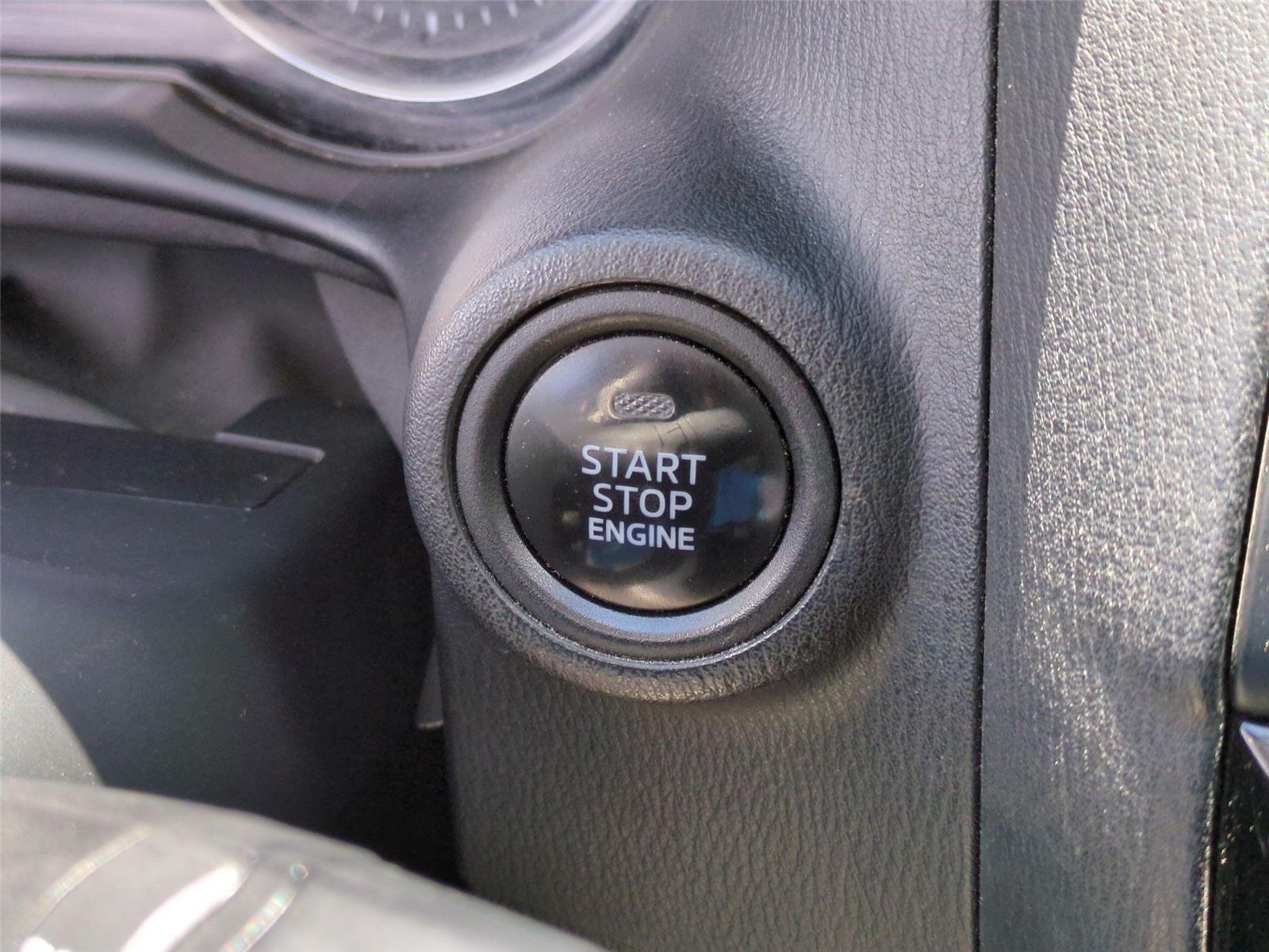Used 2015 Blue Reflex Mica Mazda Touring image 29