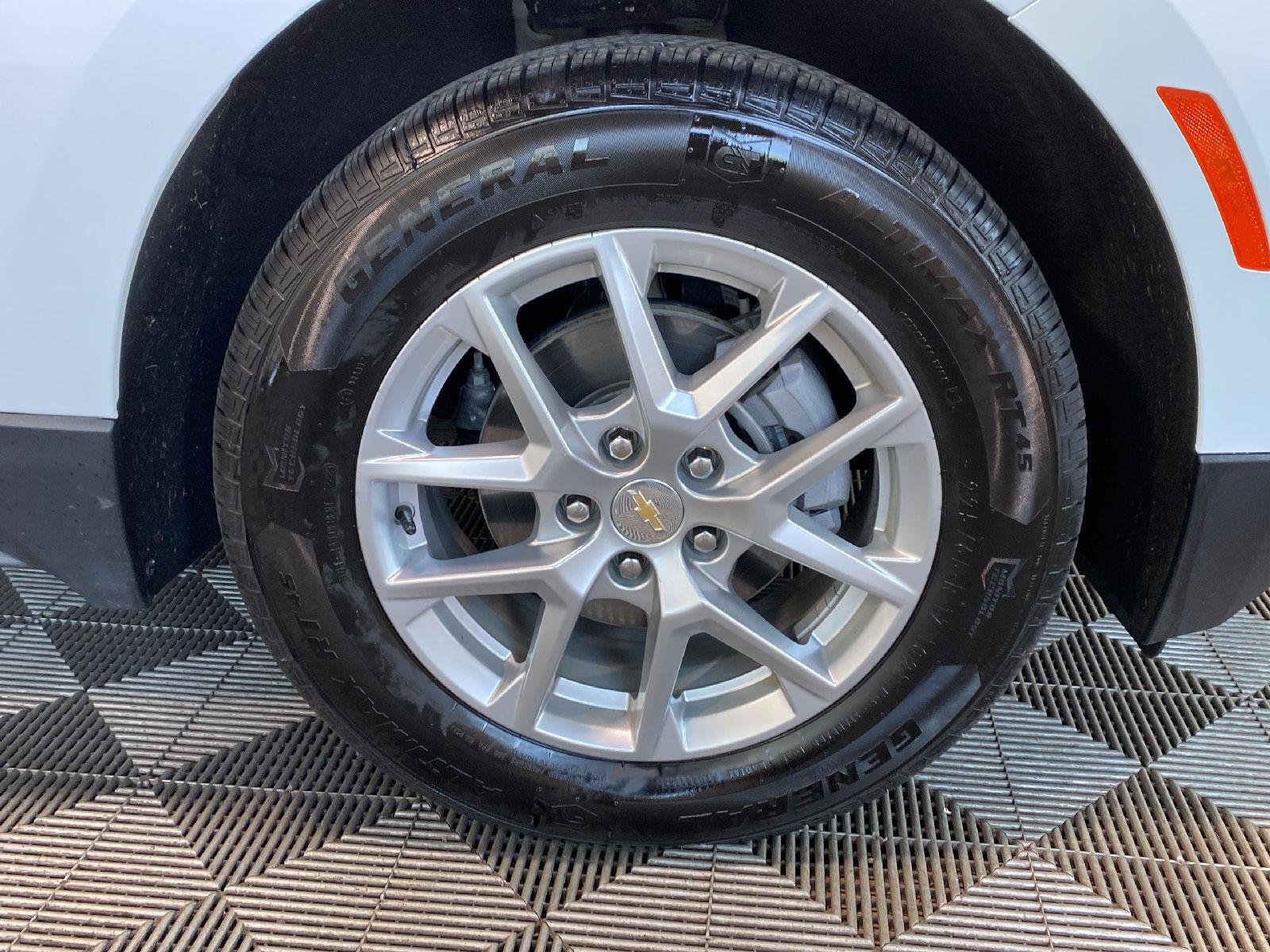Used 2023 Summit White Chevrolet LT image 9