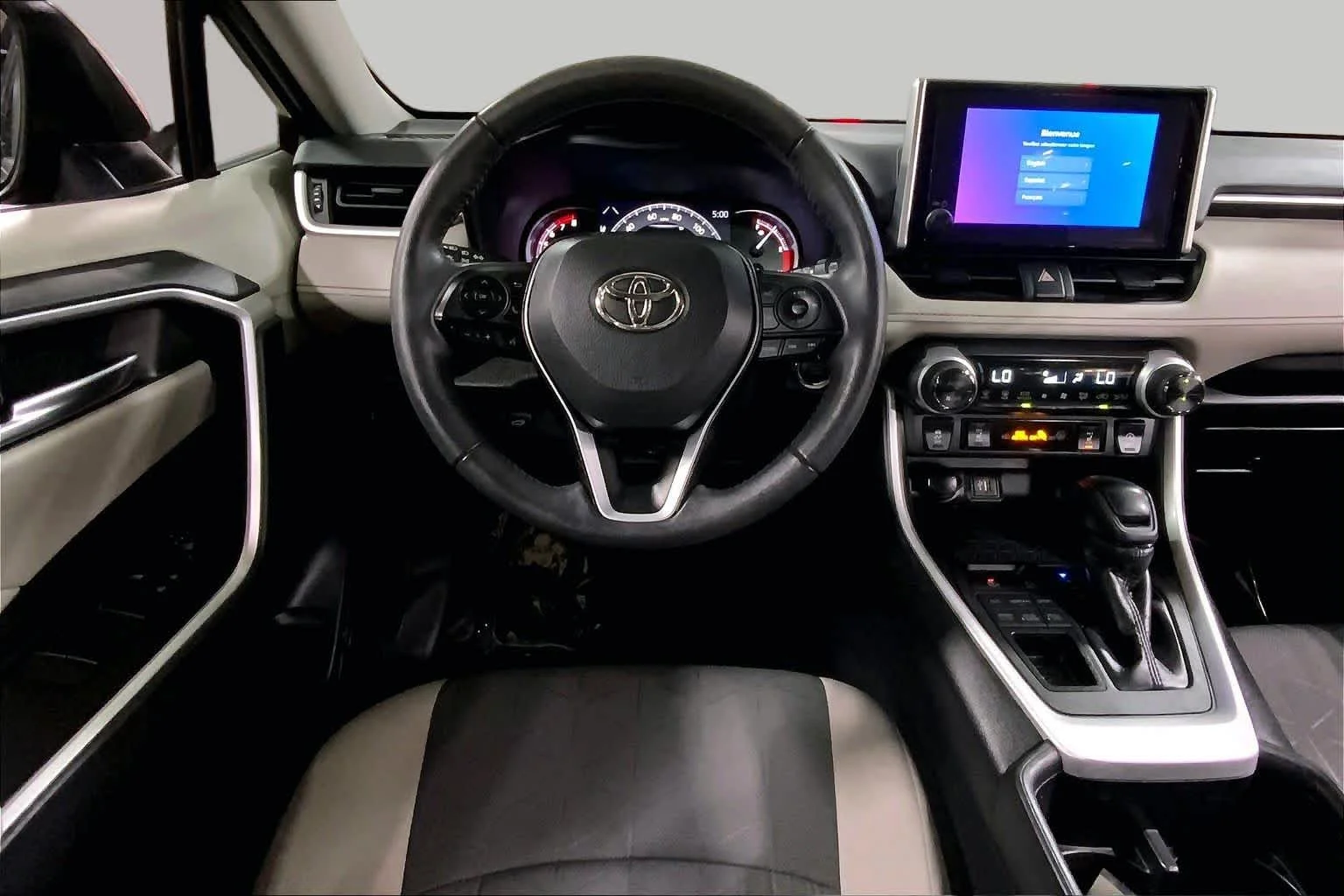 Used 2024 Magnetic Gray Metallic Toyota XLE image 6