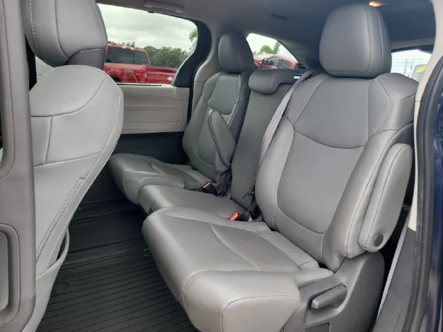 Certified Used 2021  Toyota XLE image 14