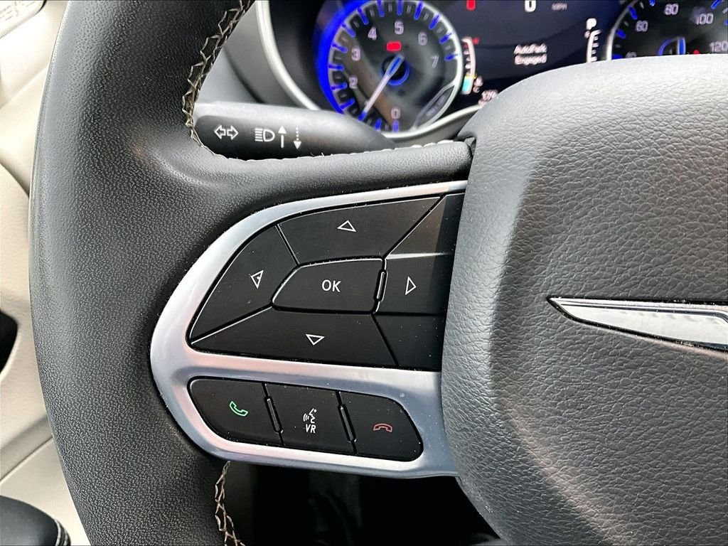 Used 2023 White Chrysler Touring L image 23