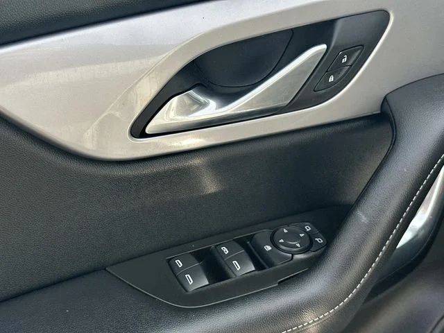 Used 2024 White Chevrolet LT image 15