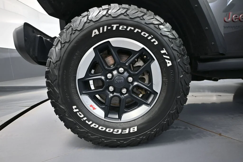 Used 2020 Gray Jeep Unlimited Rubicon image 20