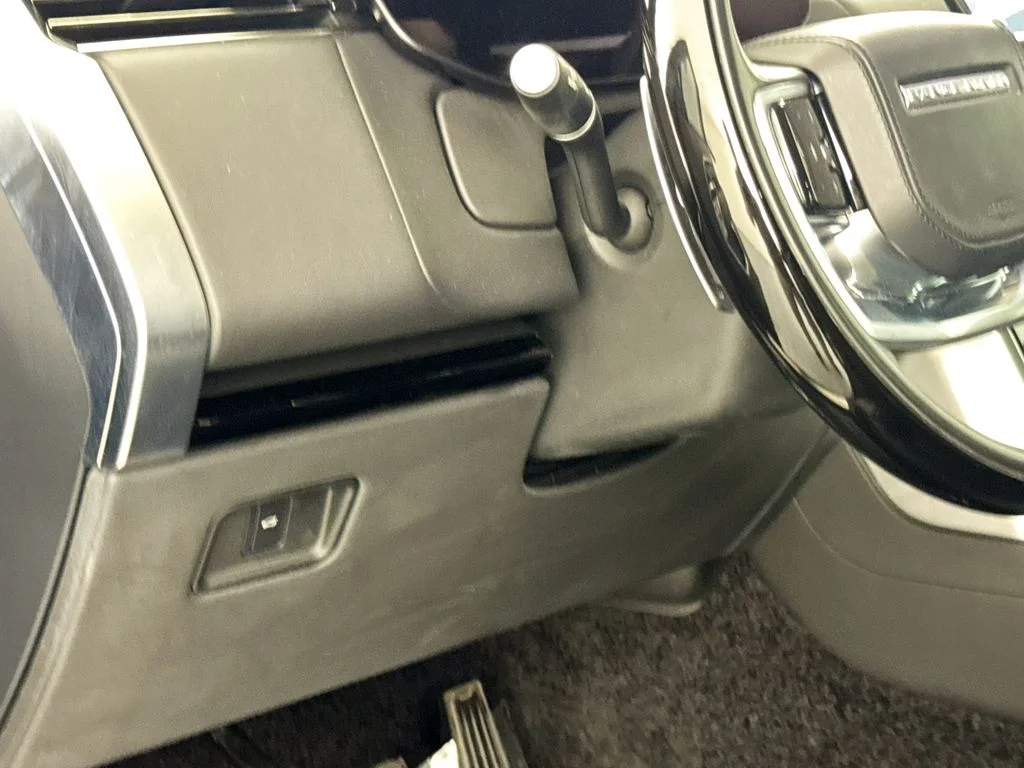 Used 2023 Black Land Rover SE image 10