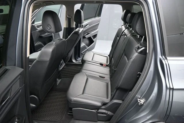 Used 2019 Gray Volkswagen 3.6L V6 SE image 16