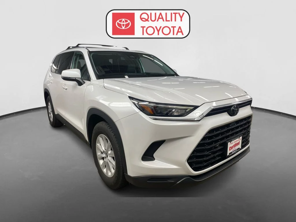 Used 2024 Toyota Grand Highlander XLE with VIN 5TDACAB53RS004841 for sale in Fergus Falls, Minnesota
