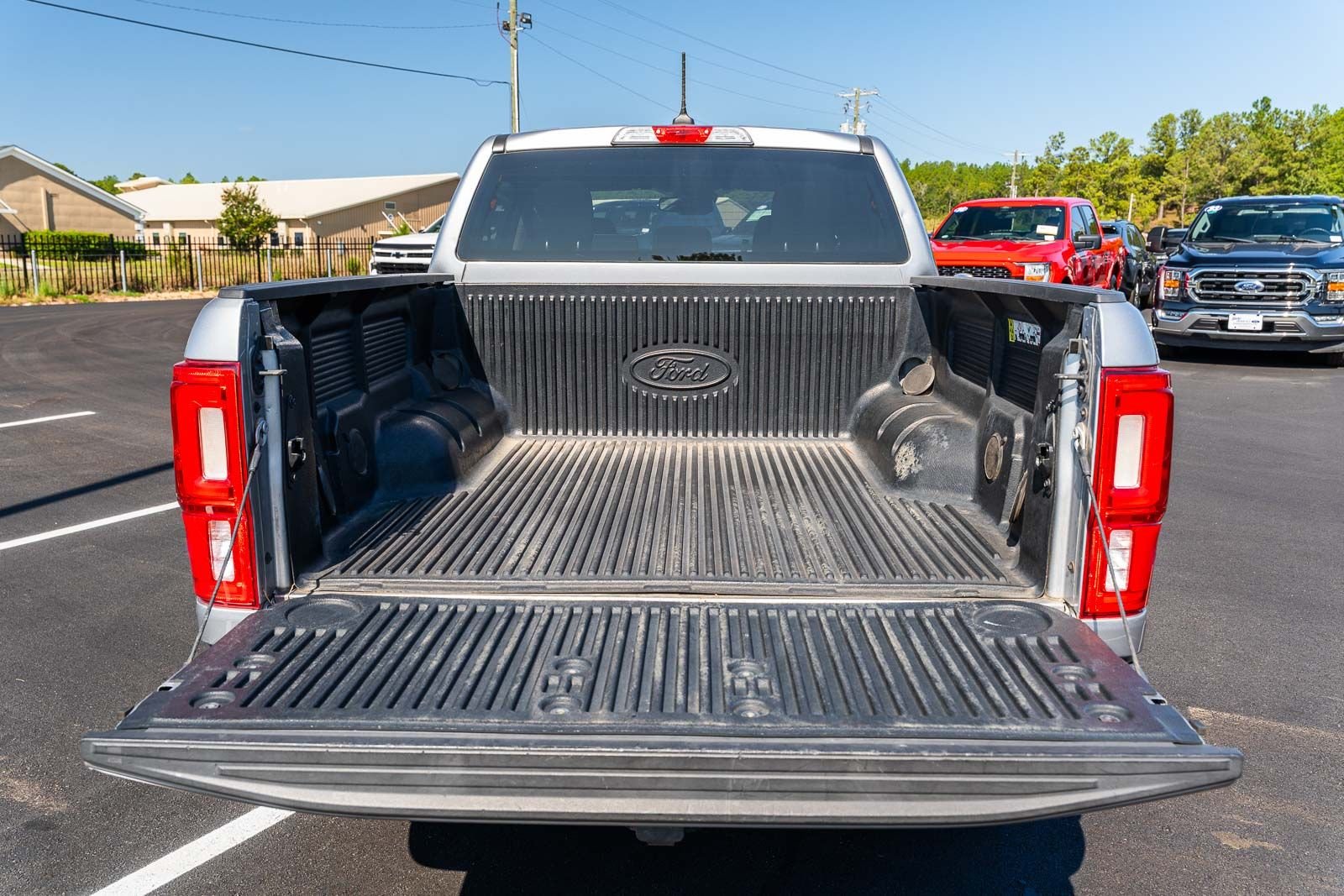 Used 2020 Silver Ford XLT image 14