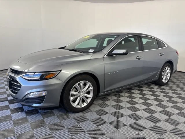 Used 2024 Sterling Gray Metallic Chevrolet 1LT image 29