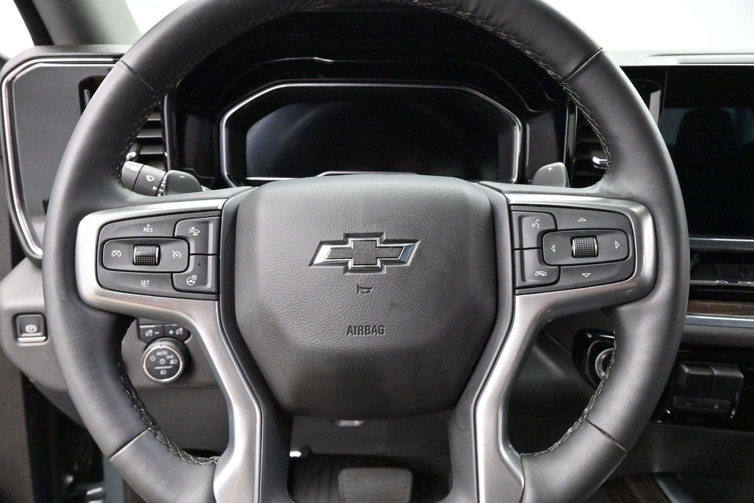 Used 2025 Cypress Gray Chevrolet LT Trail Boss image 17