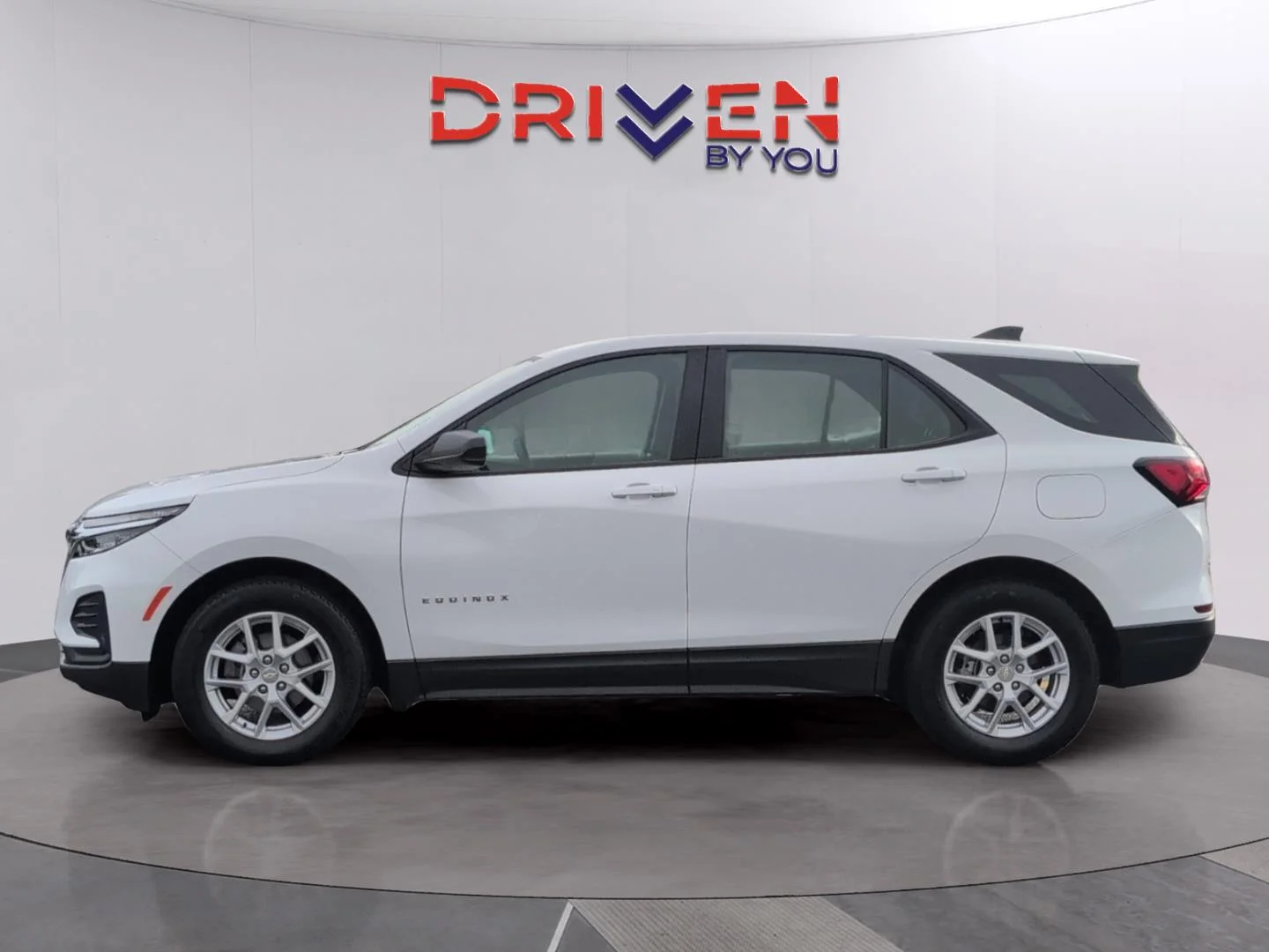 Used 2024 Summit White Chevrolet LS image 2