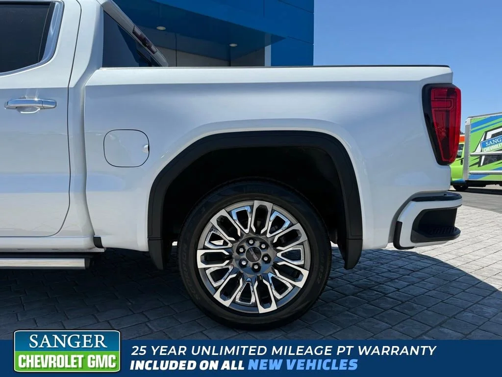Used 2023 White Frost Tricoat GMC Denali Ultimate image 10