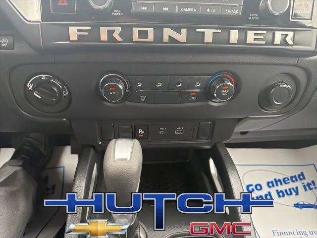 Used 2025 Gray Nissan Crew Cab SV 4x4 image 31