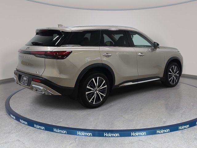 Used 2022 Warm Titanium INFINITI Sensory image 6