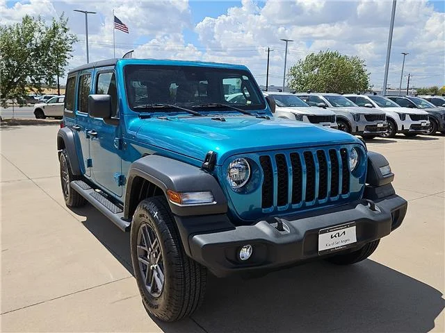 Used 2024 Blue Jeep Sport S 4x4 image 6