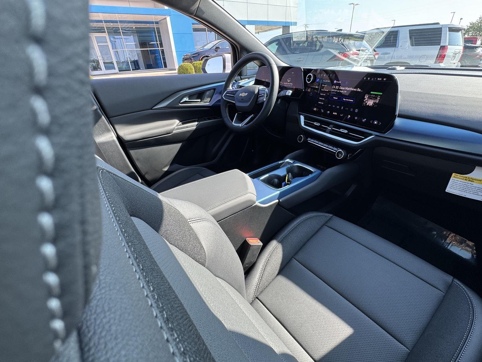 2026 Chevrolet Equinox EV 2LT - Photo 38