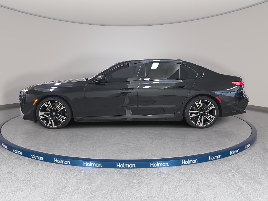 Certified Used 2023 Black Sapphire Metallic BMW xDrive60 image 11