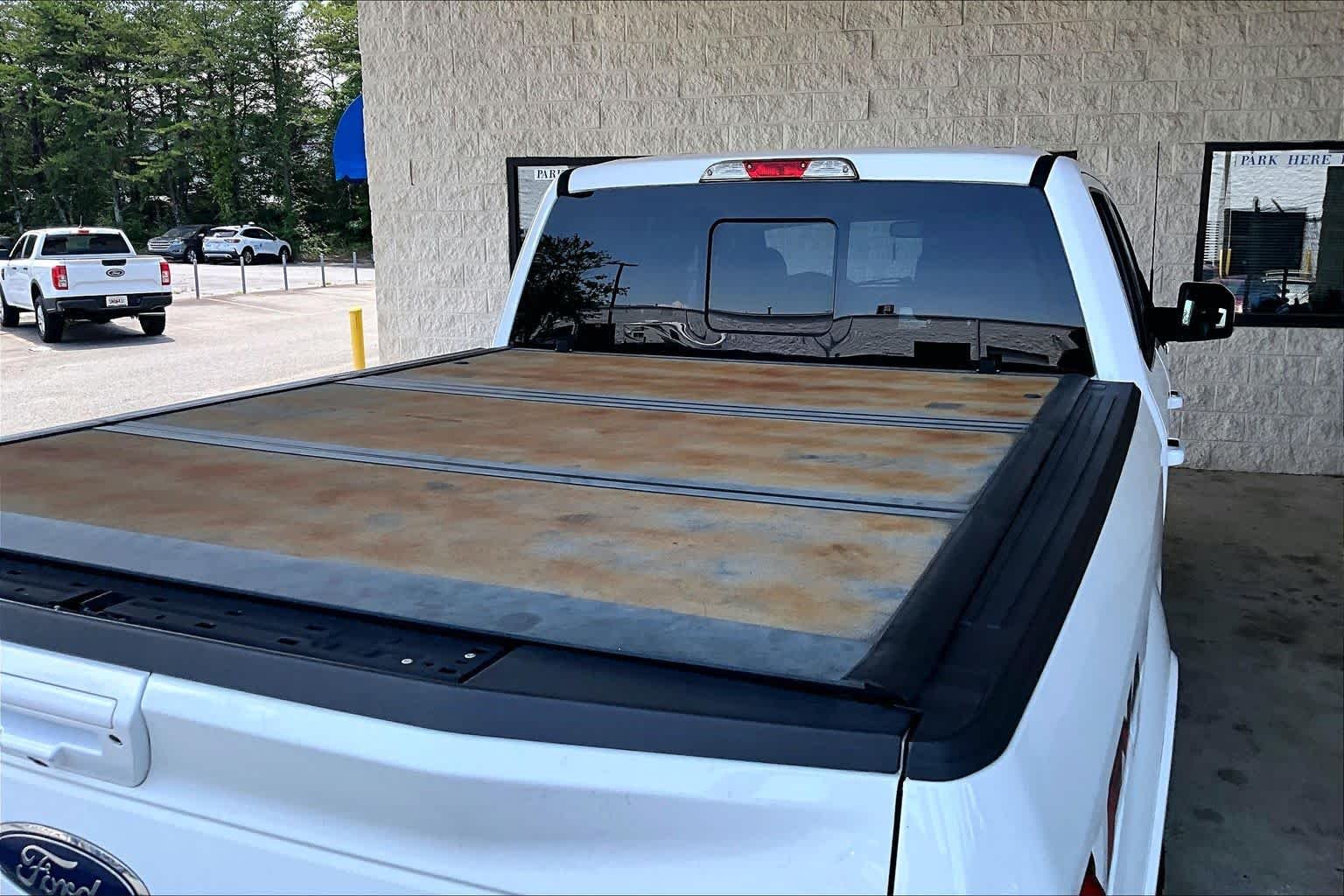 Used 2018 Oxford White Ford LARIAT image 33