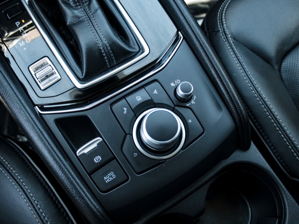 2025 Mazda CX-5 S Preferred package - Photo 21