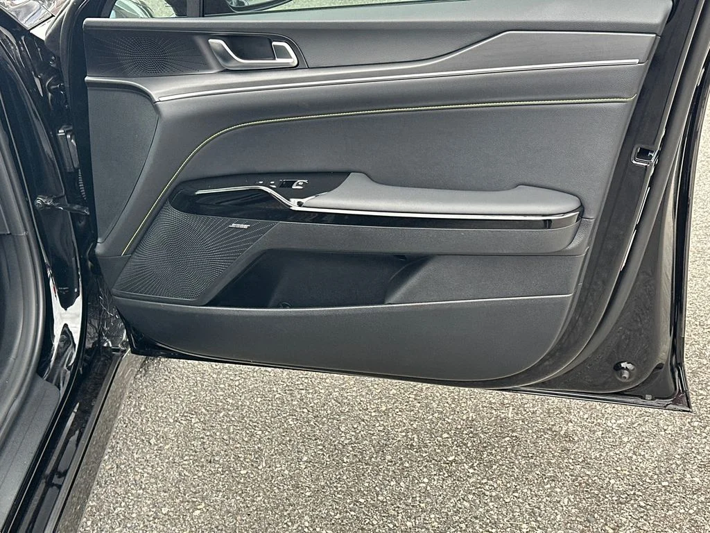 New 2026 Black Kia GT image 14