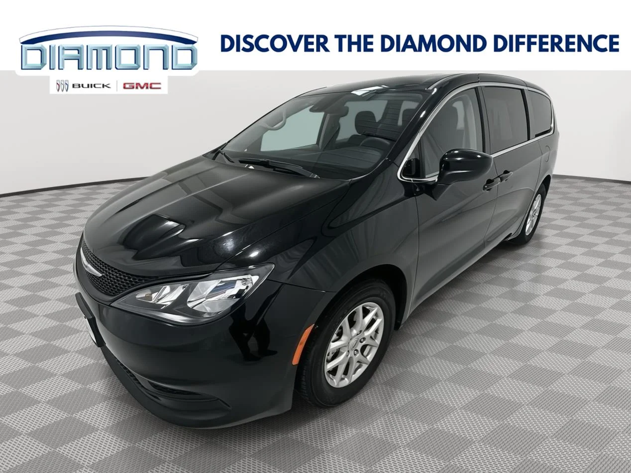 Used 2024 Diamond Black Crystal Pearlcoat Chrysler LX image 1