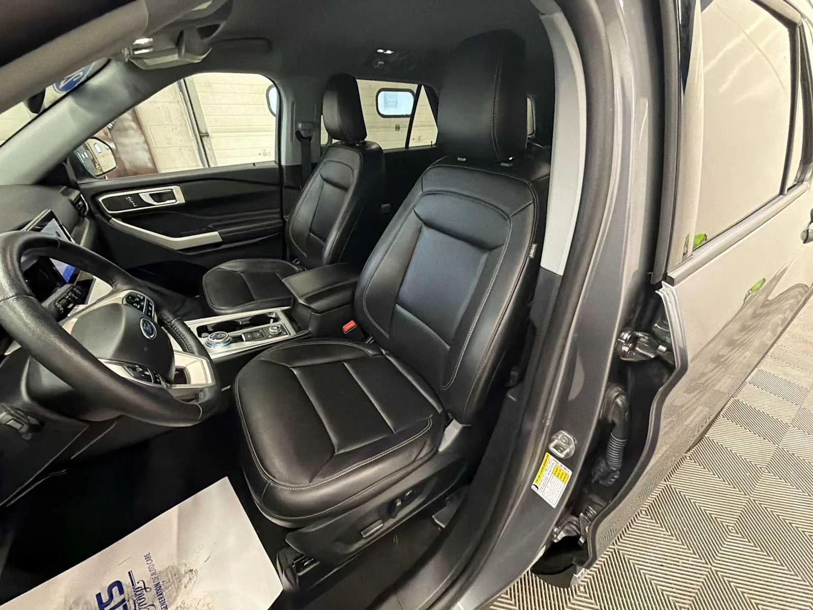 Used 2023 Carbonized Gray Metallic Ford XLT image 13