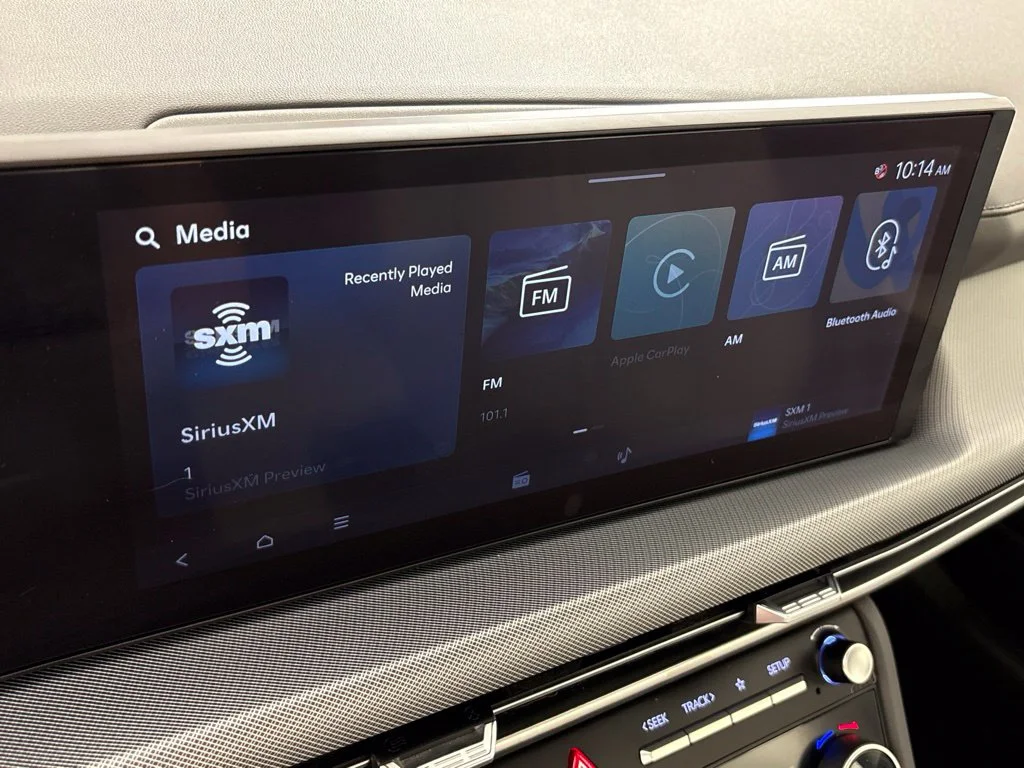 Used 2025 Red Hyundai SEL image 33