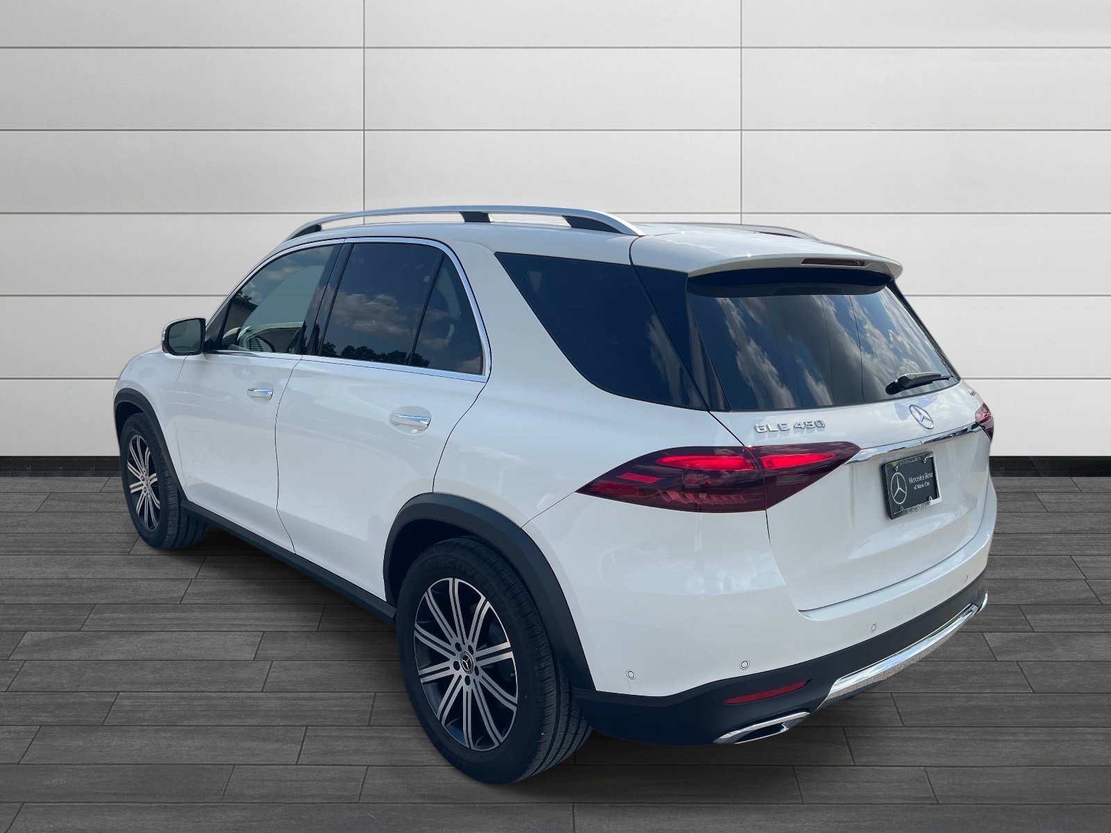 Certified Used 2025 Polar White Mercedes-Benz GLE 450 image 5