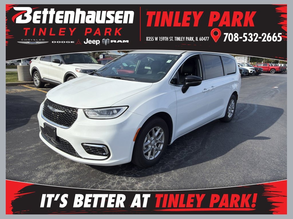 2026 Chrysler Pacifica Select