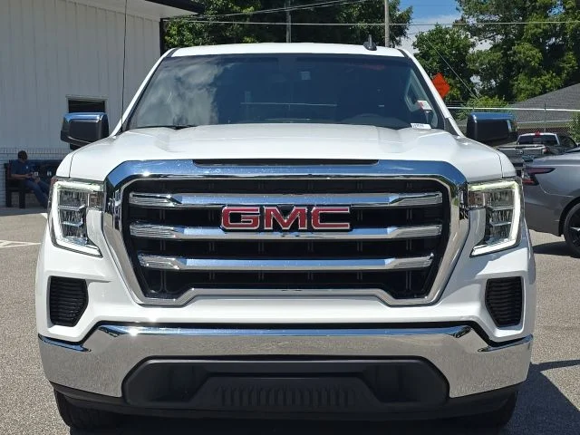 Certified Used 2022 White GMC SLE image 8