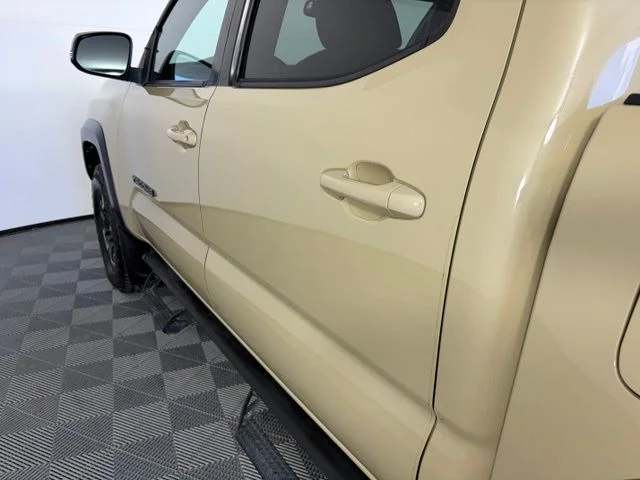 Used 2020  Toyota TRD Off-Road image 9