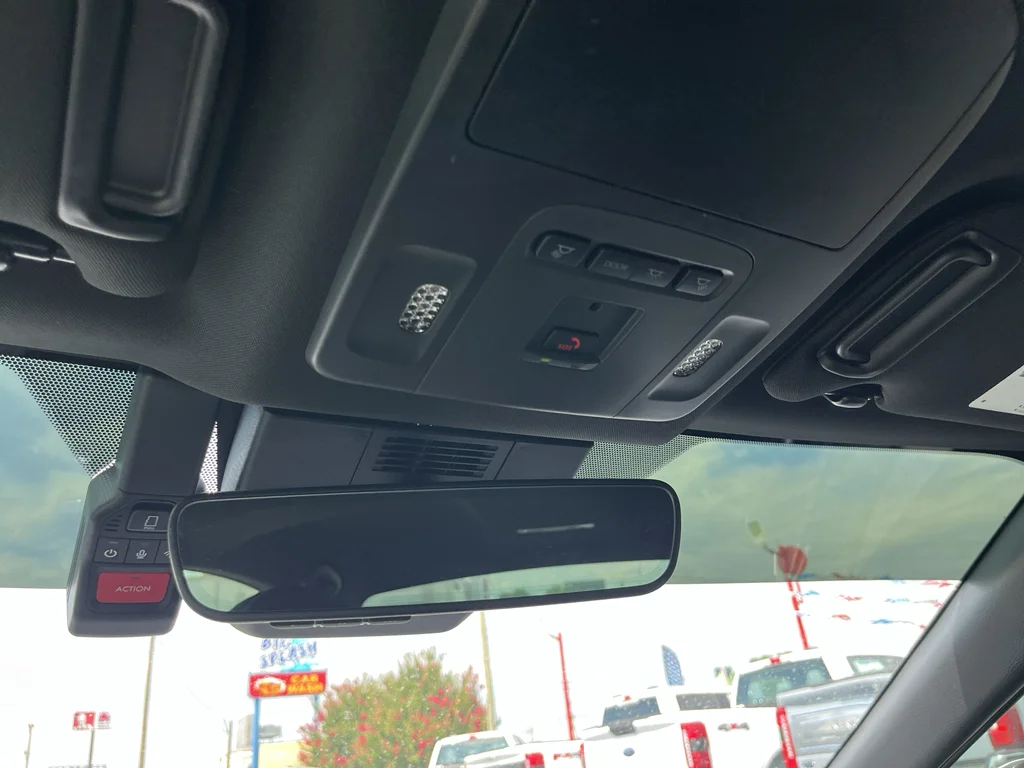 Certified Used 2025 Wind Chill Pearl Toyota XSE image 30