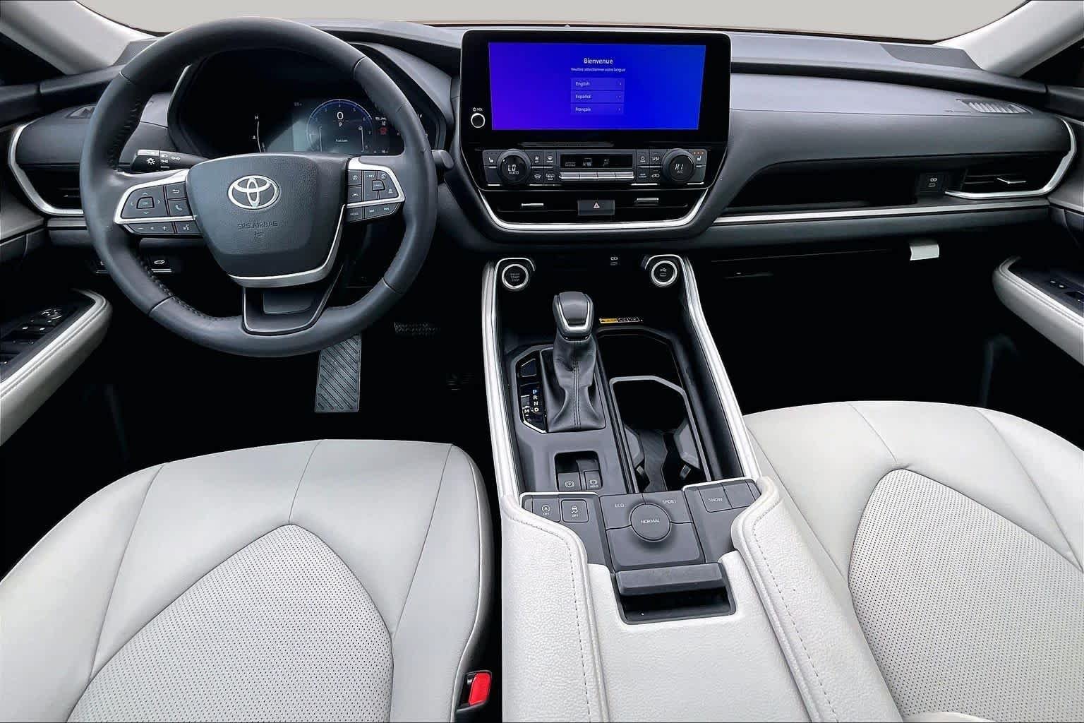 Used 2024 Coastal Cream Toyota XLE image 15