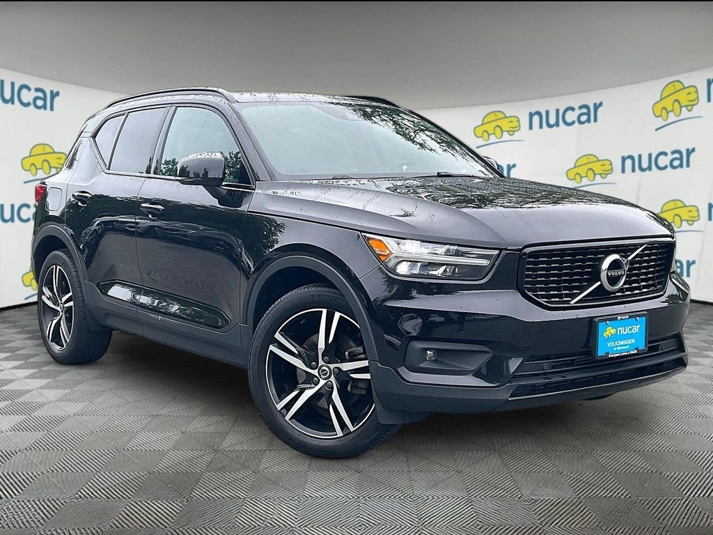Used 2021 Black Volvo R-Design image 1