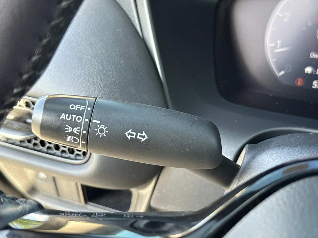Used 2025  Honda EX-L image 39