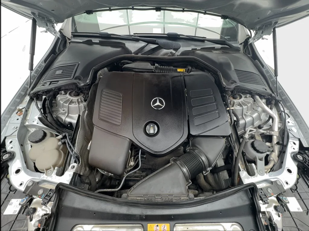 Used 2023 Silver Mercedes-Benz C 300 image 17