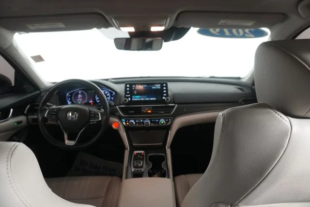 Used 2019 Radiant Red Metallic Honda Touring 2.0T image 23