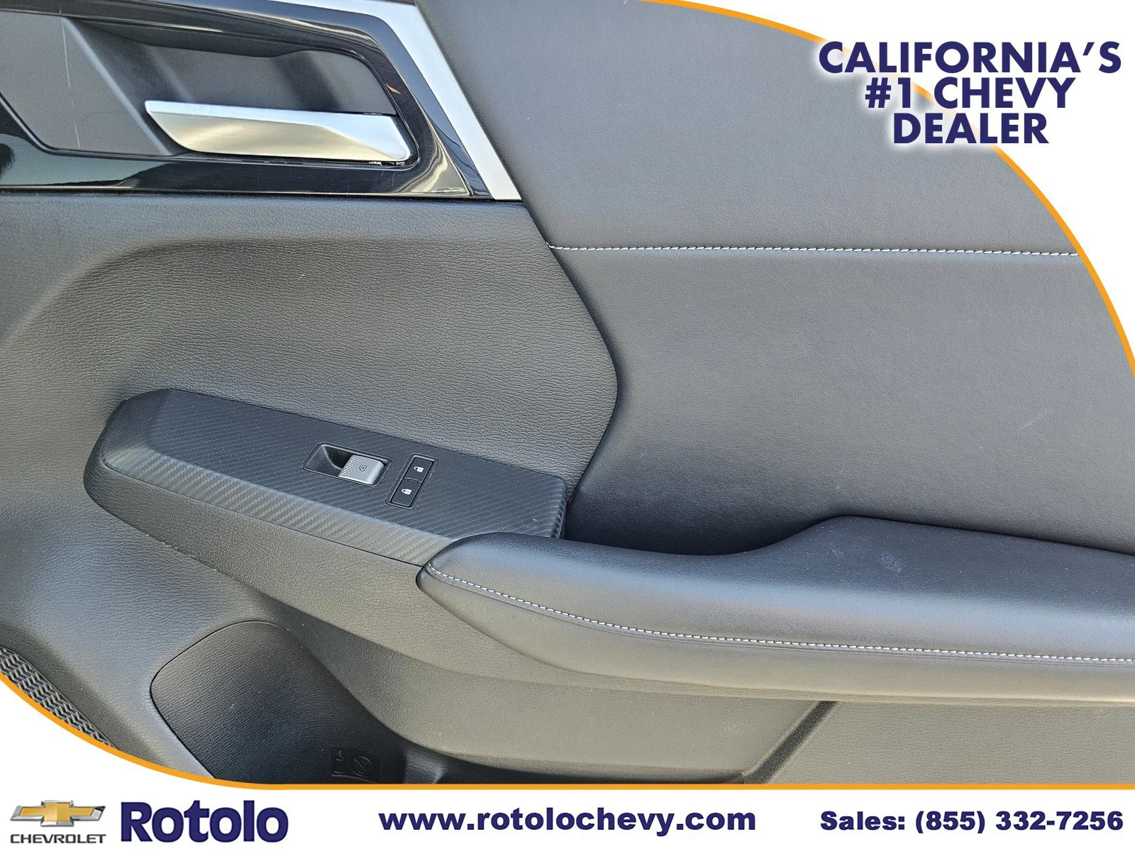 Used 2024  Mitsubishi SE Black Edition image 10