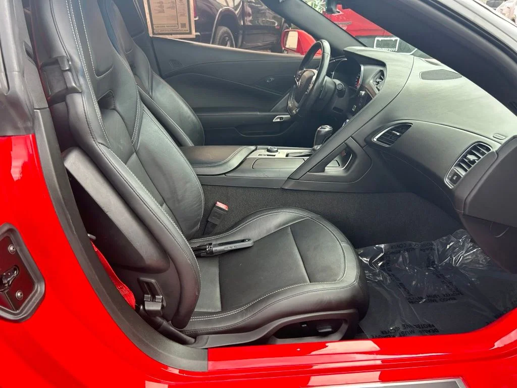Used 2019 Red Chevrolet Grand Sport image 22