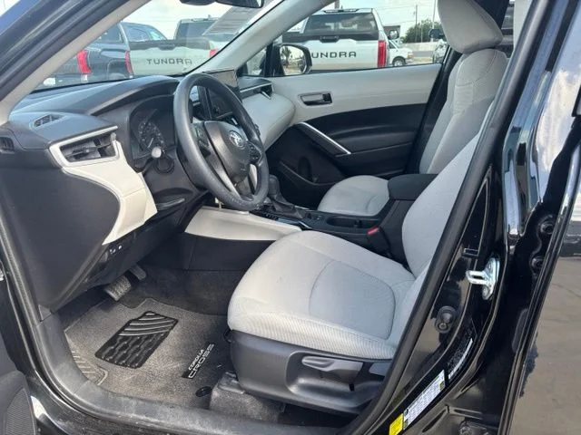 Used 2025 Black Toyota L image 8