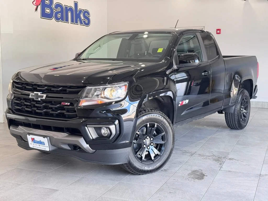 Certified Used 2021 BLACK Chevrolet 4WD Z71 image 2
