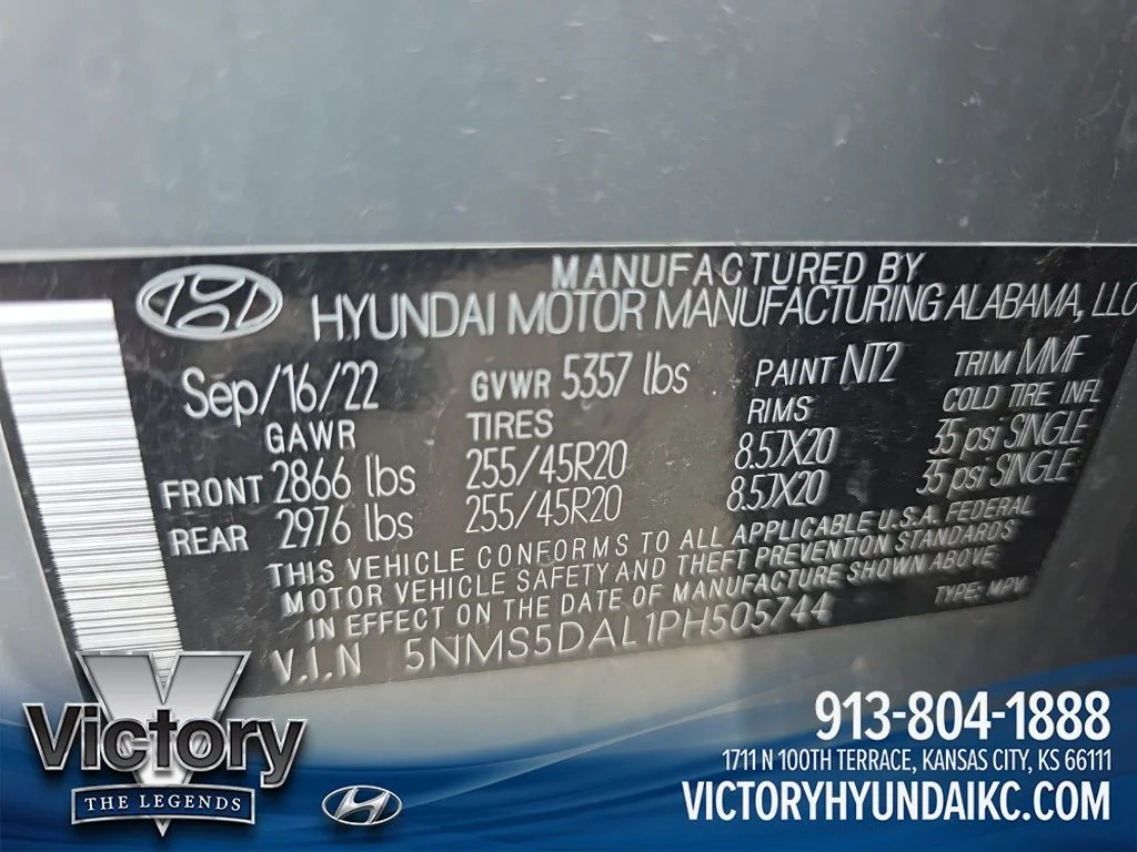 Used 2023 Gray Hyundai Calligraphy image 17