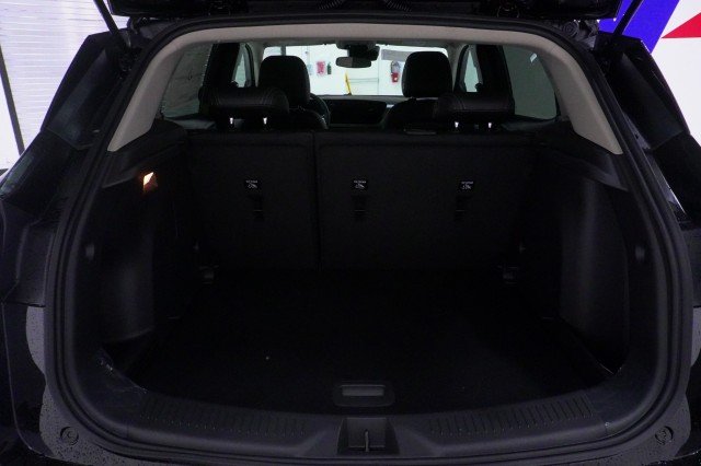 New 2026 Ebony Twilight Metallic Buick Preferred image 8