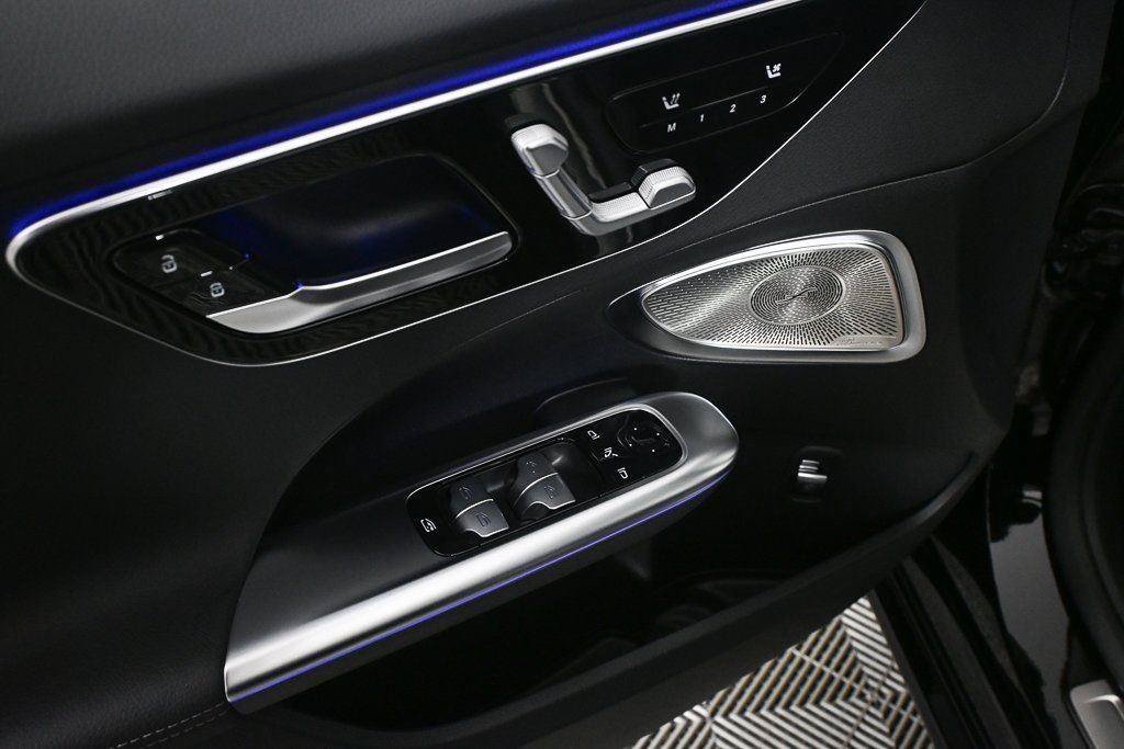 2026 Mercedes-Benz C-Class Sedan C 300 - Photo 46