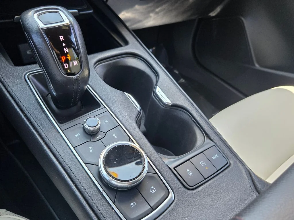 Used 2019 Silver Cadillac Sport image 21