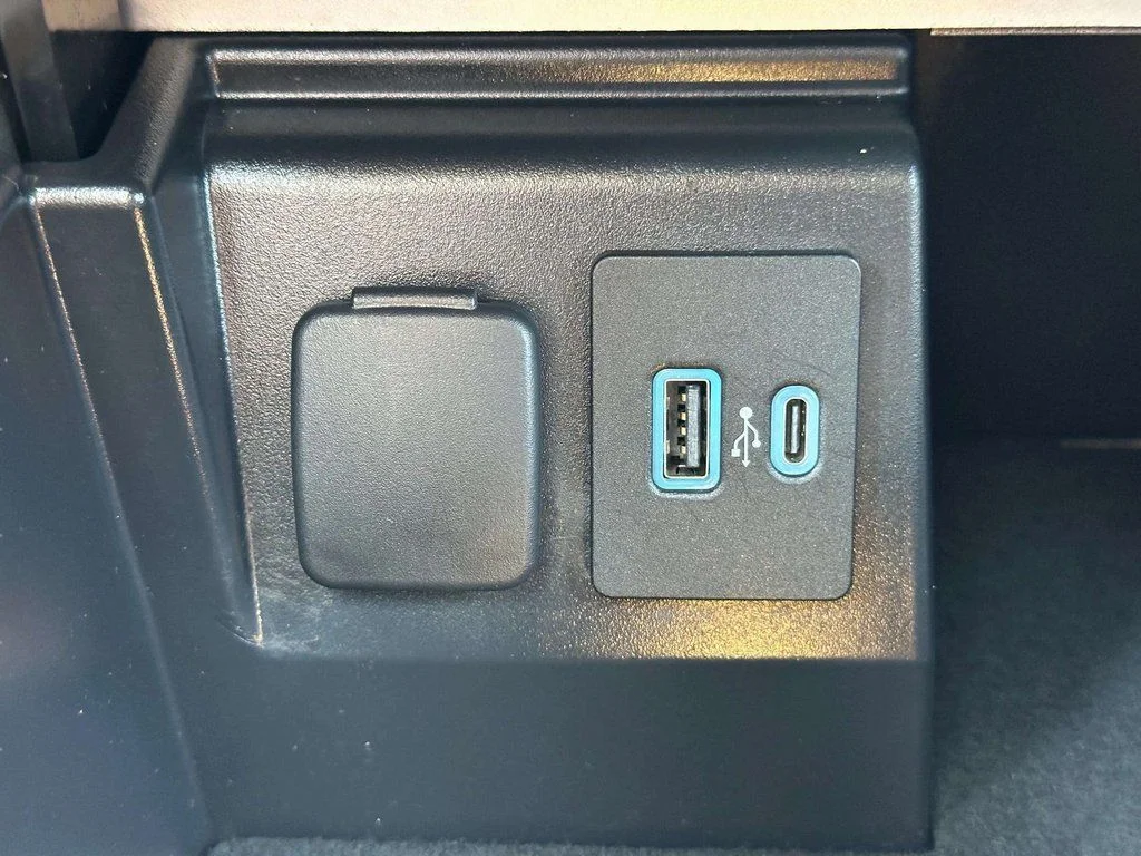 2021 Ford Explorer Limited - Photo 21
