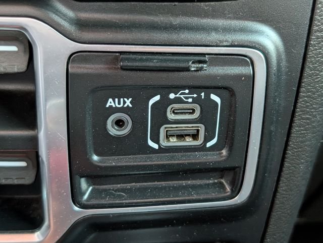 Used 2020 Gray Jeep Unlimited Rubicon image 21