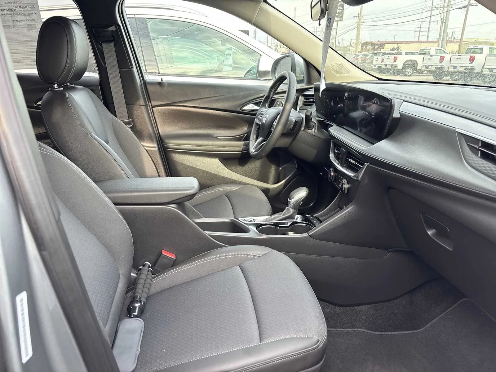 2025 Buick Encore GX Preferred - Photo 29